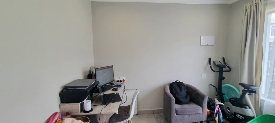 2 Bedroom Property for Sale in Heidedal Free State